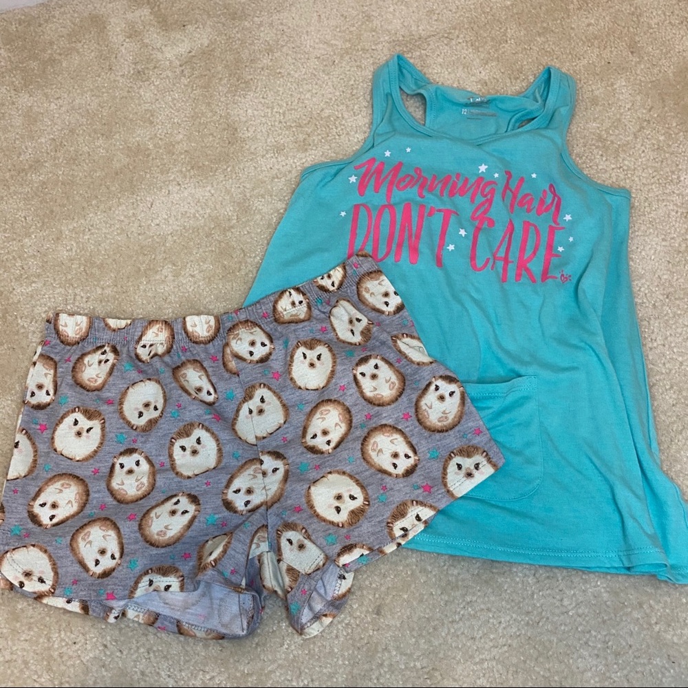 Girl’s pjs set